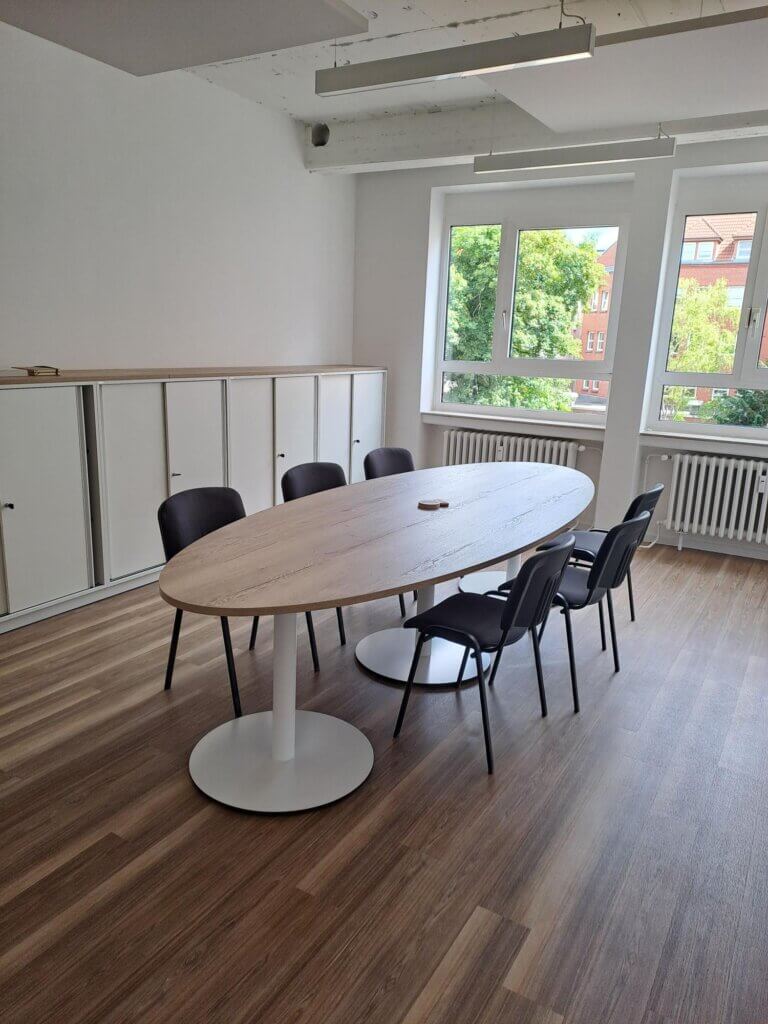 shared-image-12.jpg Gründungszentrum Start.Platz Meeting Raum klein Startup Gründung